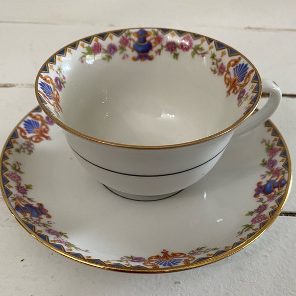 VTG LIMOGES FRANCE TEACUP AND SAUCER IN PATTERN GRR20 - Picture 4 of 12